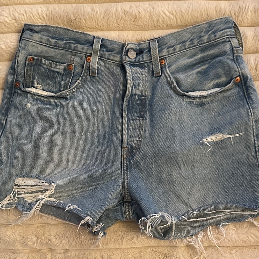 Levi’s Jean shorts size 30 nice jeans Levi denim shorts